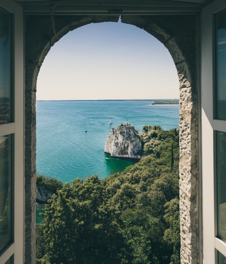 Côte d'Azur, Saint-Tropez, cannes, nice, saint-raphael.